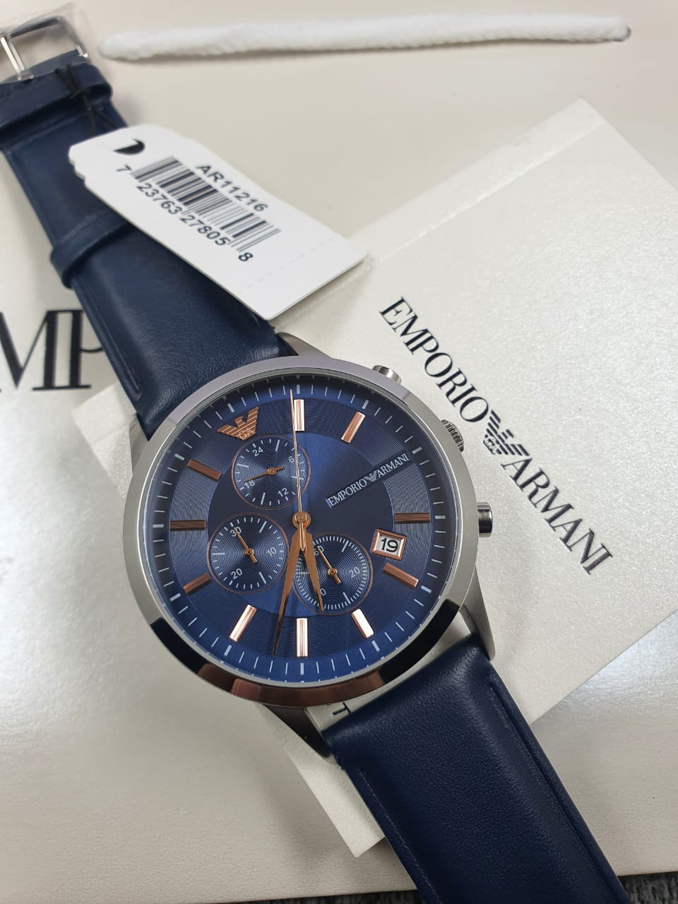 Emporio Armani Men’s Luxury Watch – Elegant & Modern Design