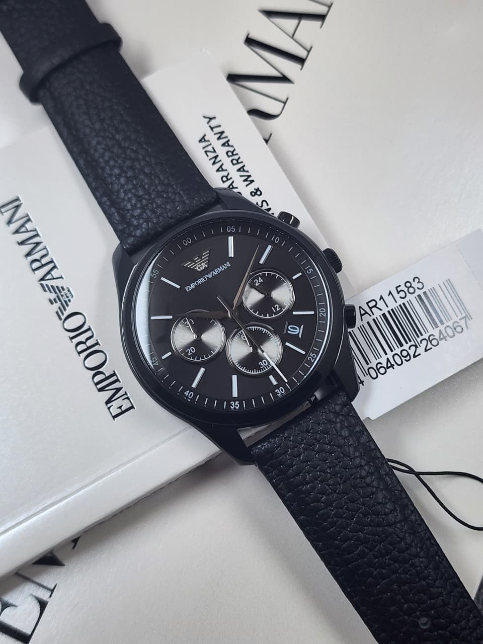 Emporio Armani Men’s Luxury Watch – Elegant & Modern Design