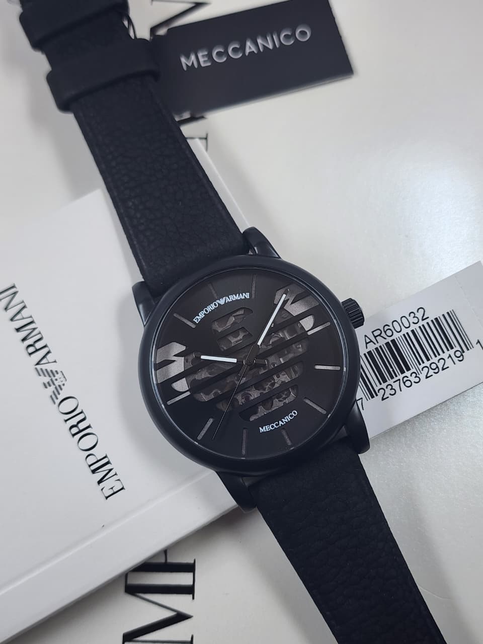 Emporio Armani Men’s Designer Watch – Classic Italian Craftsmanship
