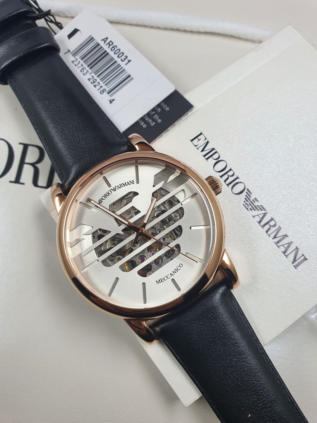 Emporio Armani Men’s Luxury Watch – Elegant & Modern Design