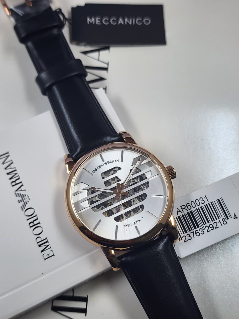 Emporio Armani Men’s Watch – Iconic Design & Superior Quality